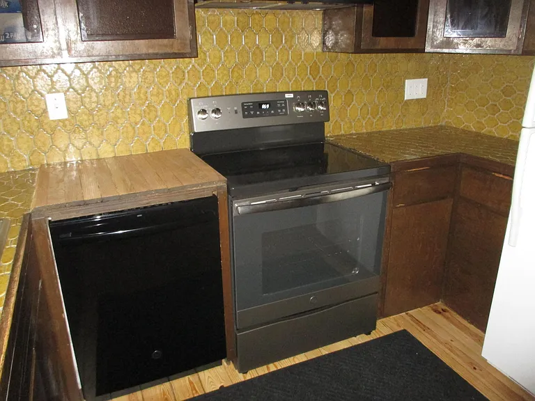 Dishwasher & Stainless Steel Range