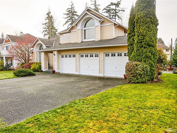 2nd image of 5816 64th Ave W