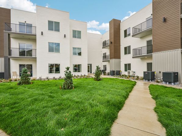 1652 N Main Dr E #307