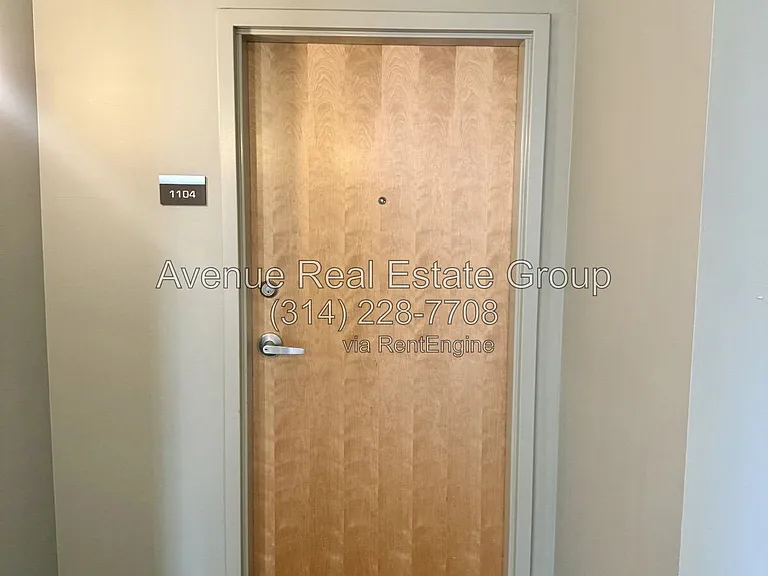 915 Olive St #1104 — Photo 2