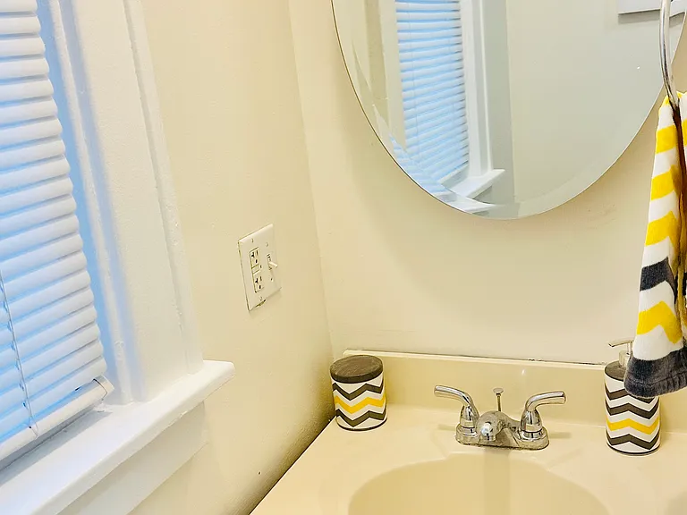 Bathroom vanity and mirror