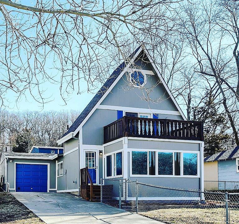 1st image of 2315 Beach Dr