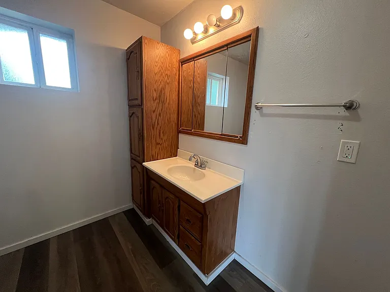 610-620 W Central Blvd — Photo 12