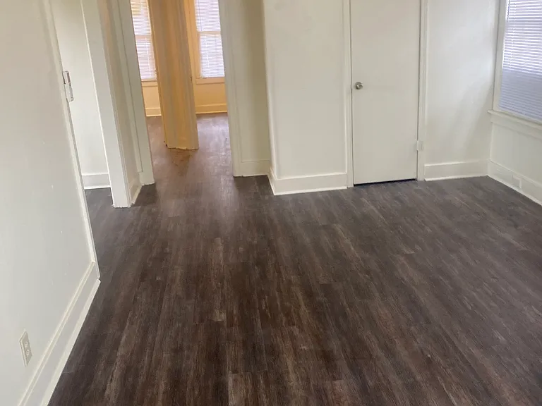 614 Charles St — Photo 3