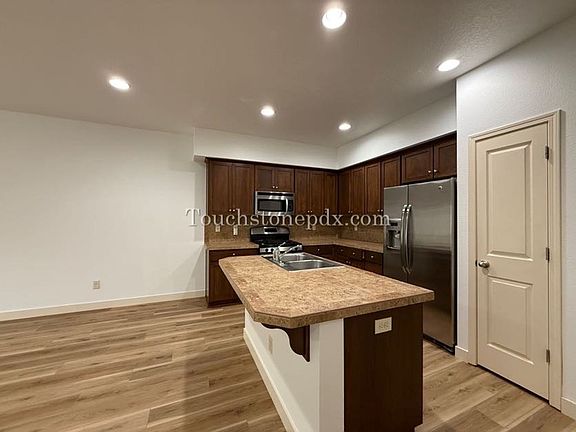 5th image of 16316 SE Scoria Ln