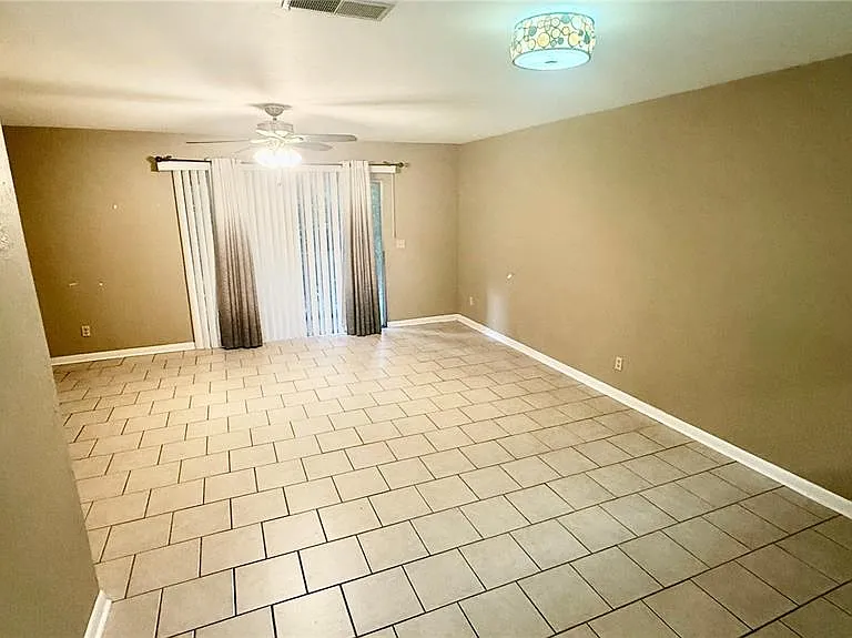 4411 SW 34th St #503 — Photo 7