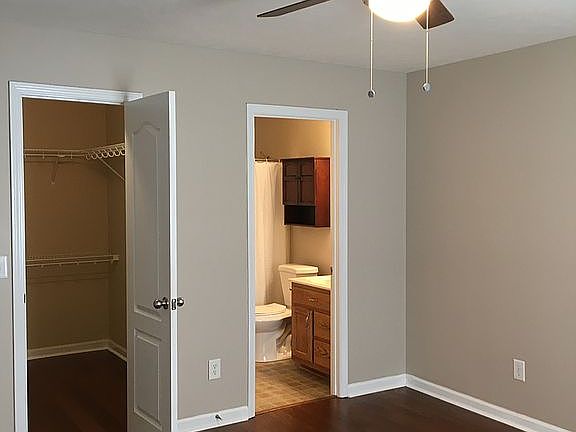 Master bath walk-in closet