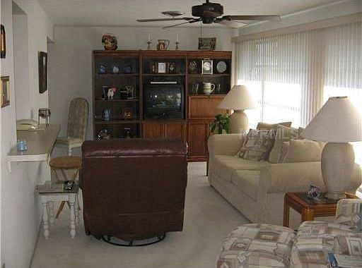5th image of 1031 E Gondola Dr