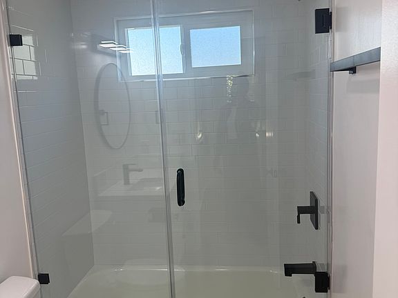4th image of 1423 Euclid St APT 3