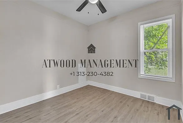 6439 Fischer St — Photo 13