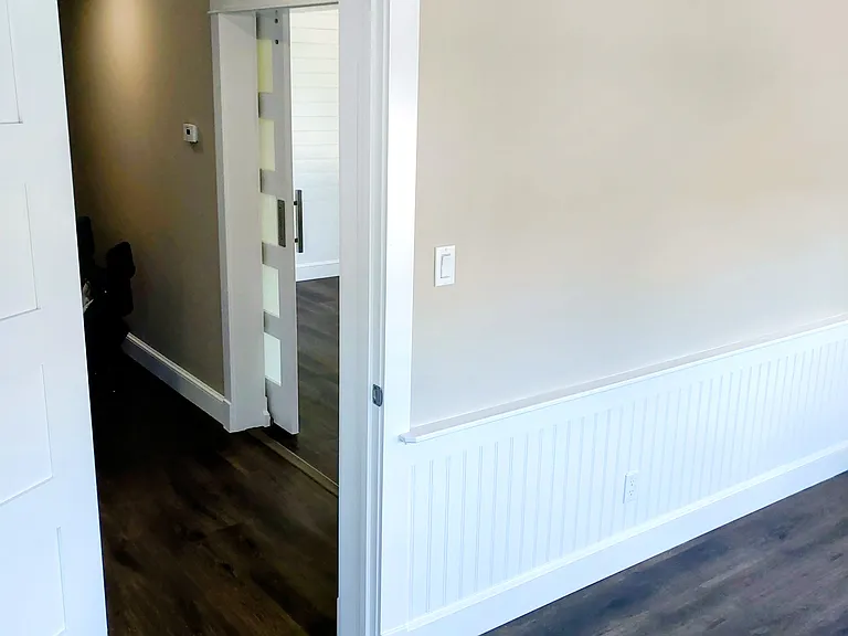 entry to sunroom