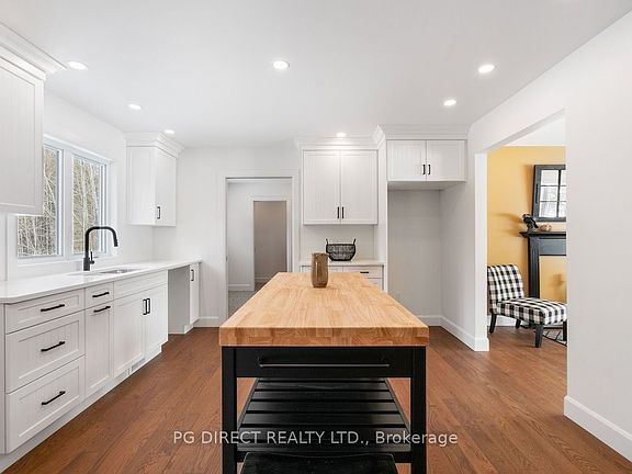 4th image of 3720 Barton Rd