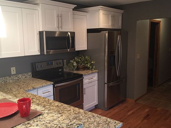 5th image of 2215 Aspen Dr