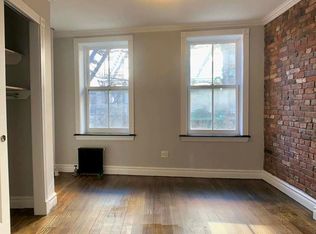 121 Christopher St #8, New York, NY 10014