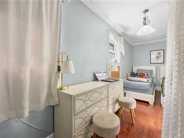 1642 East 45th Street image 5 of 25