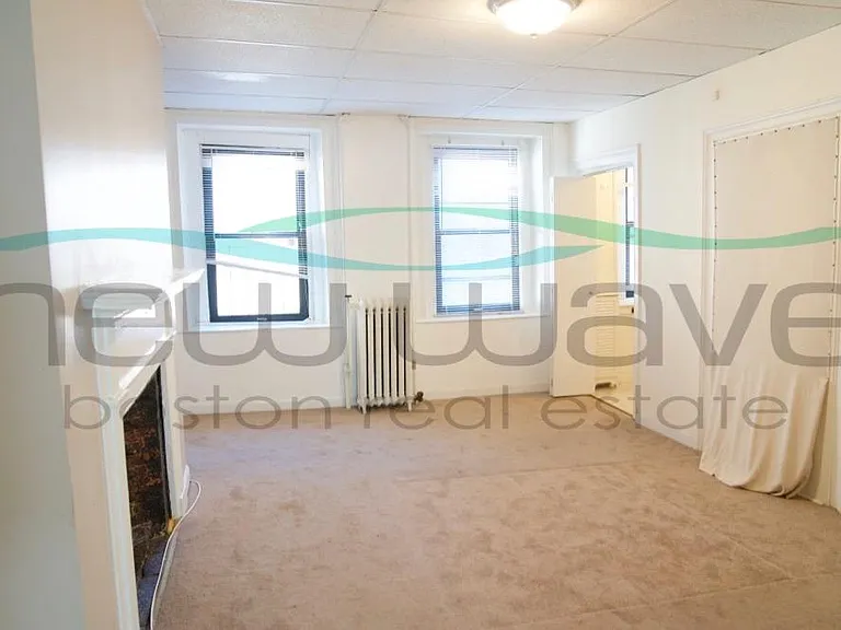 147 Charles St #2 — Photo 1
