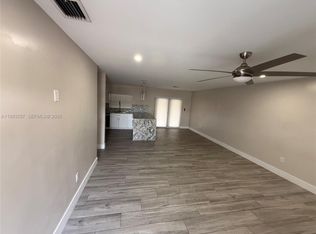 1050 W 37th St #1, Hialeah, FL 33012