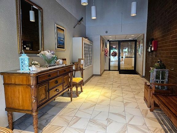 3rd image of 4234 N Main St APT 606