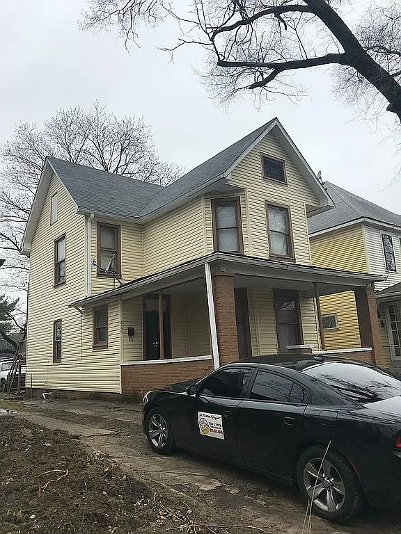 820 N Keystone Ave photo 1