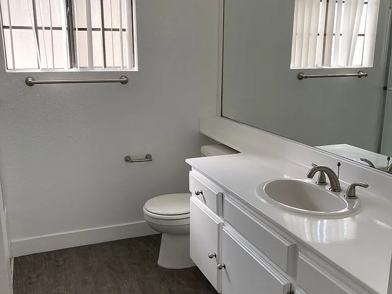 13215 Moorpark St. — Photo 6