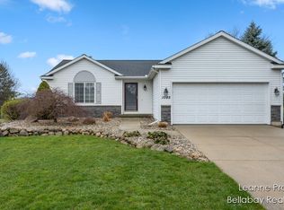 1085 Auburn Rd, Hastings, MI 49058