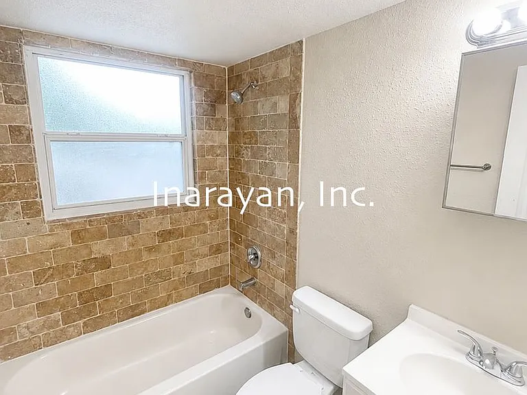 516-512 Sunset Drive — Photo 5