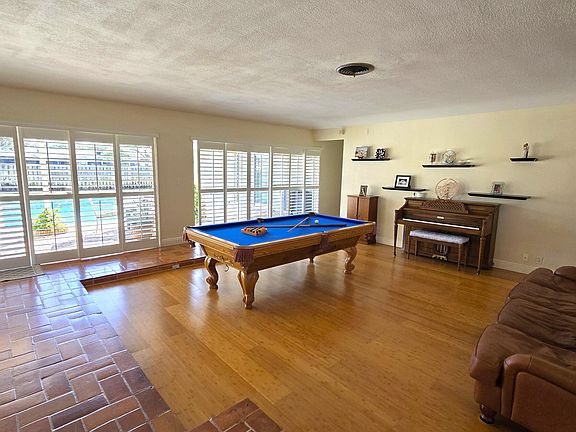 4th image of 10056 Dogwood Avenue