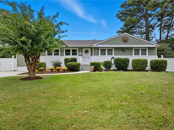 409 Cronin Rd, Virginia Beach, VA 23452