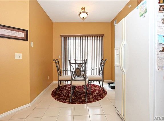 3rd image of 166 Kettles Ln