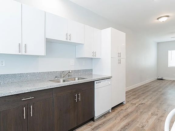 3rd image of 1641 S Dandelion St #1