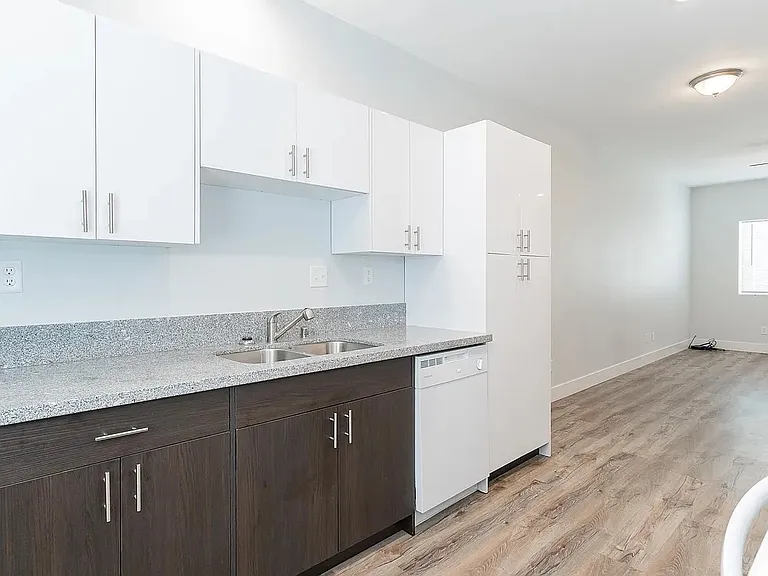 1641 S Dandelion St #1 — Photo 3