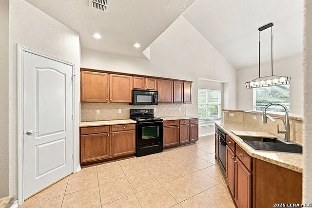 23043 Airedale Ln — Photo 12