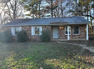 303 Lake Dr, Jonesboro, AR 72405