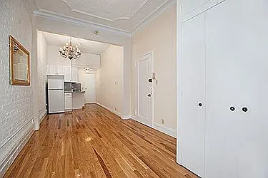 Rented by Domus Realty