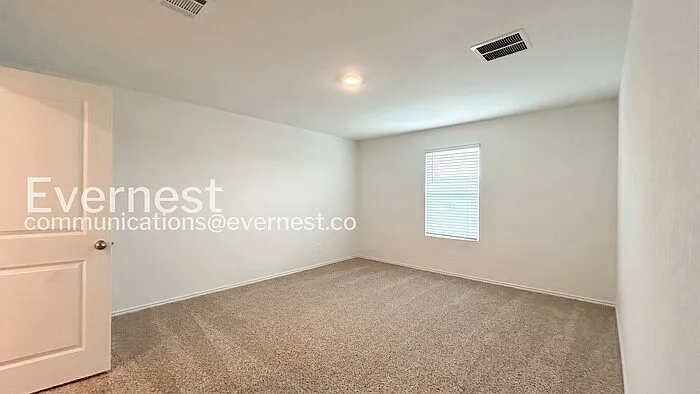 16043 Mahogany Way — Photo 10