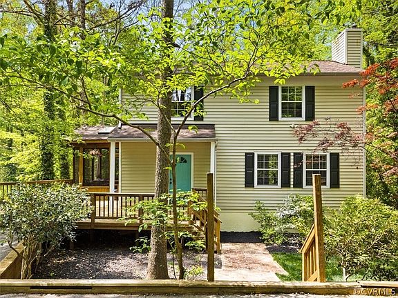 2nd image of 3110 Darnley Dr