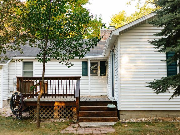 2nd image of 511 Belmont Dr