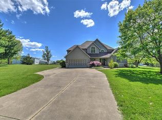 2140 Cross Roads Rd, Decatur, IL 62521