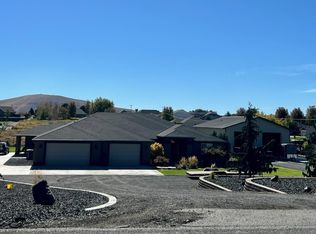 6095 Collins Rd, West Richland, WA 99353