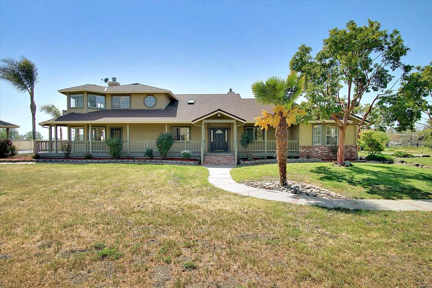 711 Tevis Trl photo 1