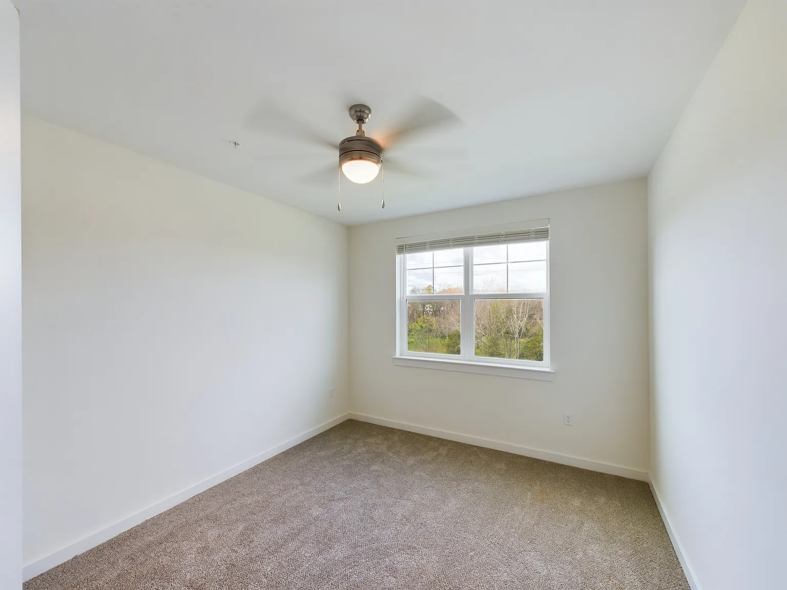 1 bed, 833 sqft, $1,499 — Photo 4