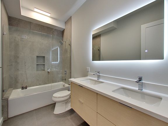 2nd image of 635 Fulton St #6
