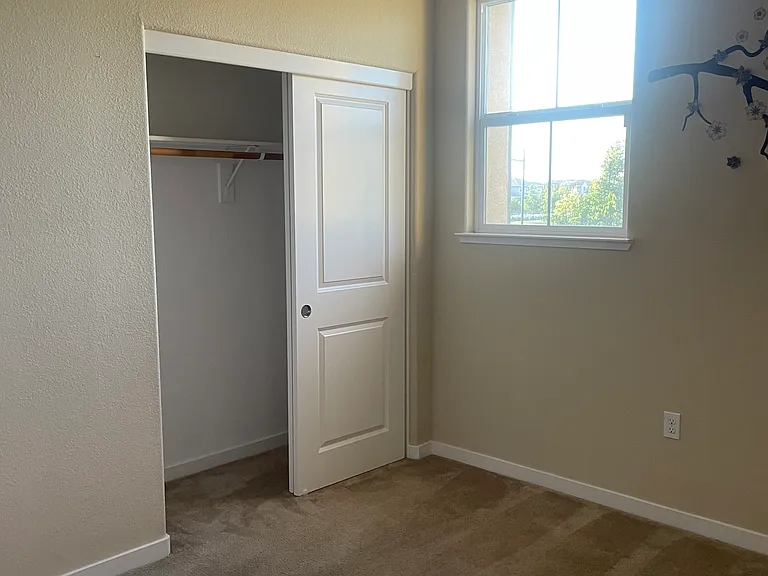 1312 Academy Dr — Photo 9