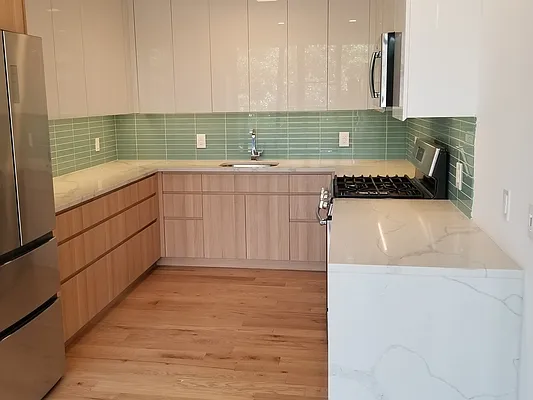 Rented by ON-SITE Sales & Marketing, LLC | media 18