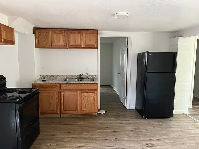 1324 W 31st St #A — Photo 2