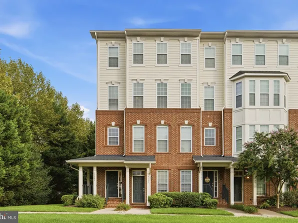 19201 Winmeade Dr, Leesburg, VA 20176