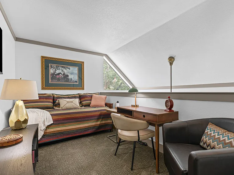 3109 Sondra Dr #208 — Photo 18
