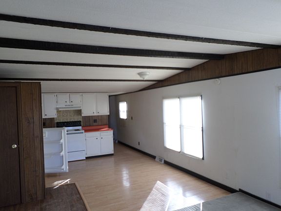 3rd image of 1229 1st Ave NE Trlr 24
