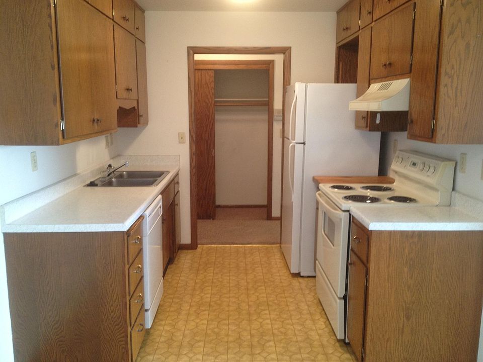 1st image of 517 32nd Ave S APT 4