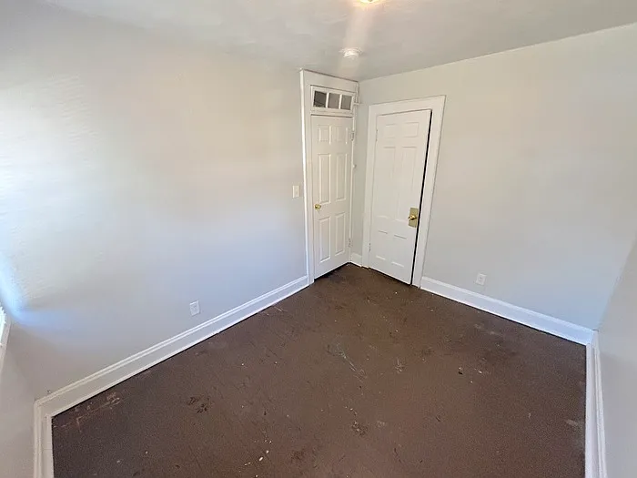 10 Emmons Pl #8 — Photo 11